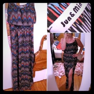 Jun & Min Maxi Dress